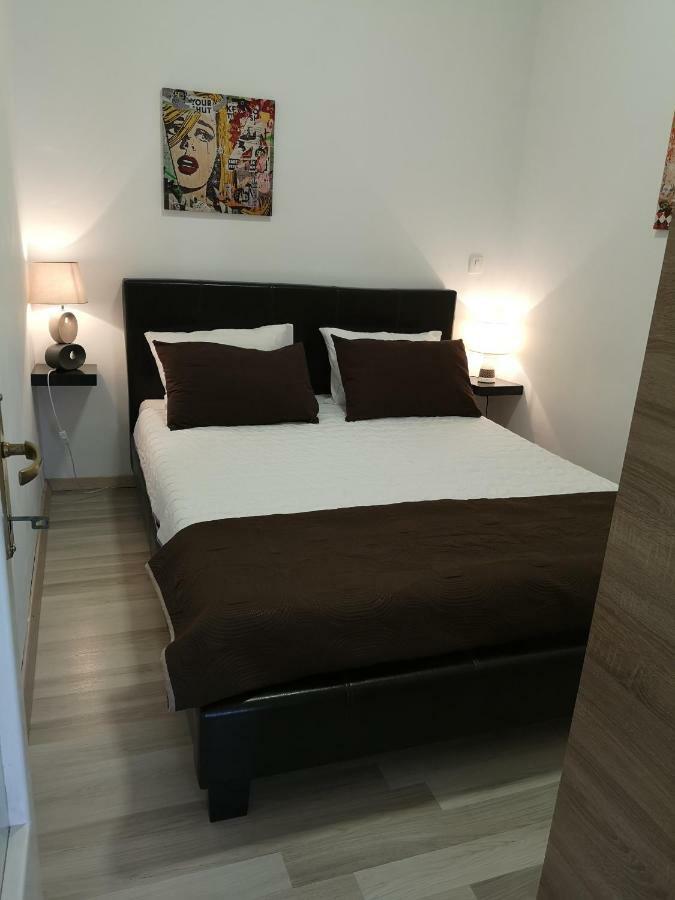 Studio Bi Apartment Umag Exterior photo